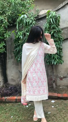 patiyala dress simple girl in salwar suit dp