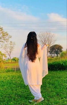 patiyala dress simple girl in salwar suit dp