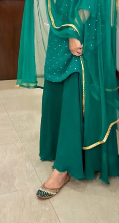patiyala dress simple girl in salwar suit dp