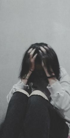 silent mood off girl image