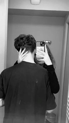 simple couple photo pose