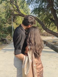 simple couple photo pose