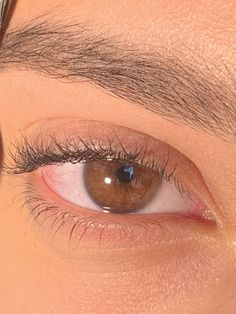 simple girl eyes pic