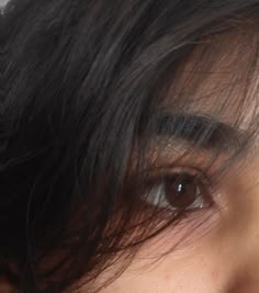simple girl eyes pic