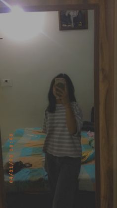 snapchat instagram hidden face pose