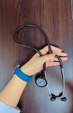 stylish girl doctor dp