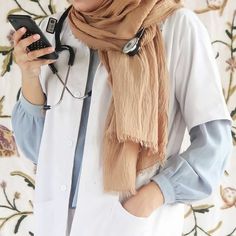 stylish girl doctor dp