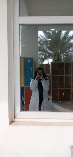 stylish girl doctor dp