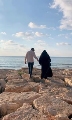 stylish islamic couple dp