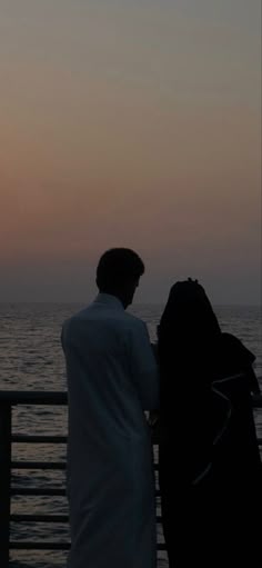 stylish islamic couple dp