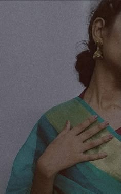 stylish photo pose for girl selfie