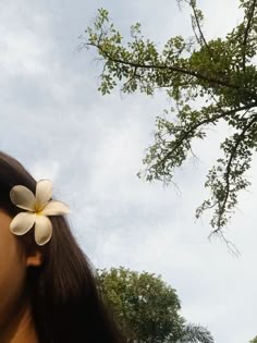 stylish photo pose for girl selfie