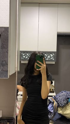 stylish photo pose for girl selfie