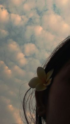 stylish photo pose for girl selfie