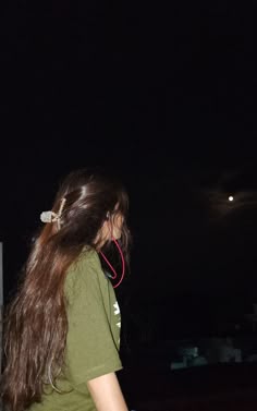 stylish photo pose for girl selfie